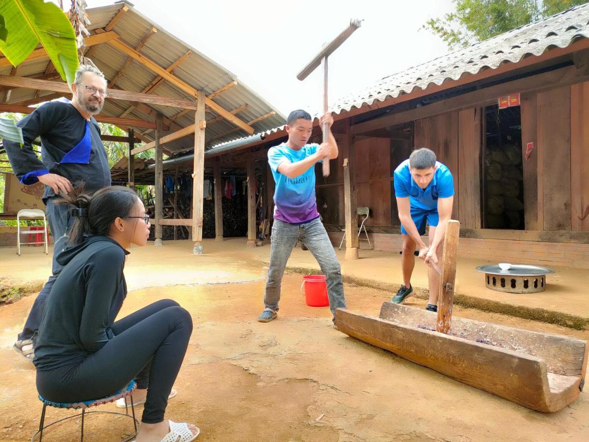 Indigenous Homestay- Trek- Food- Bus Mu Cang Chai Zewnętrze zdjęcie