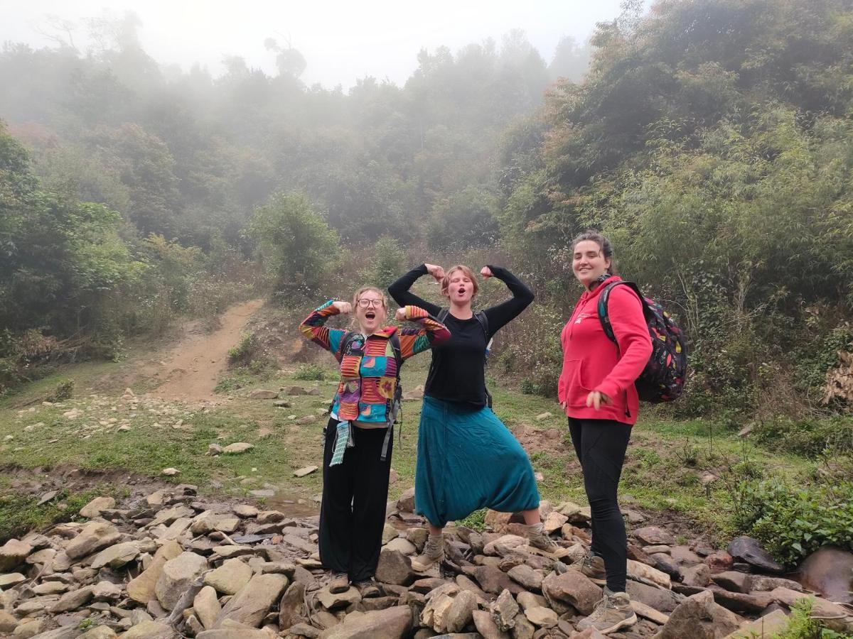 Indigenous Homestay- Trek- Food- Bus Mu Cang Chai Zewnętrze zdjęcie