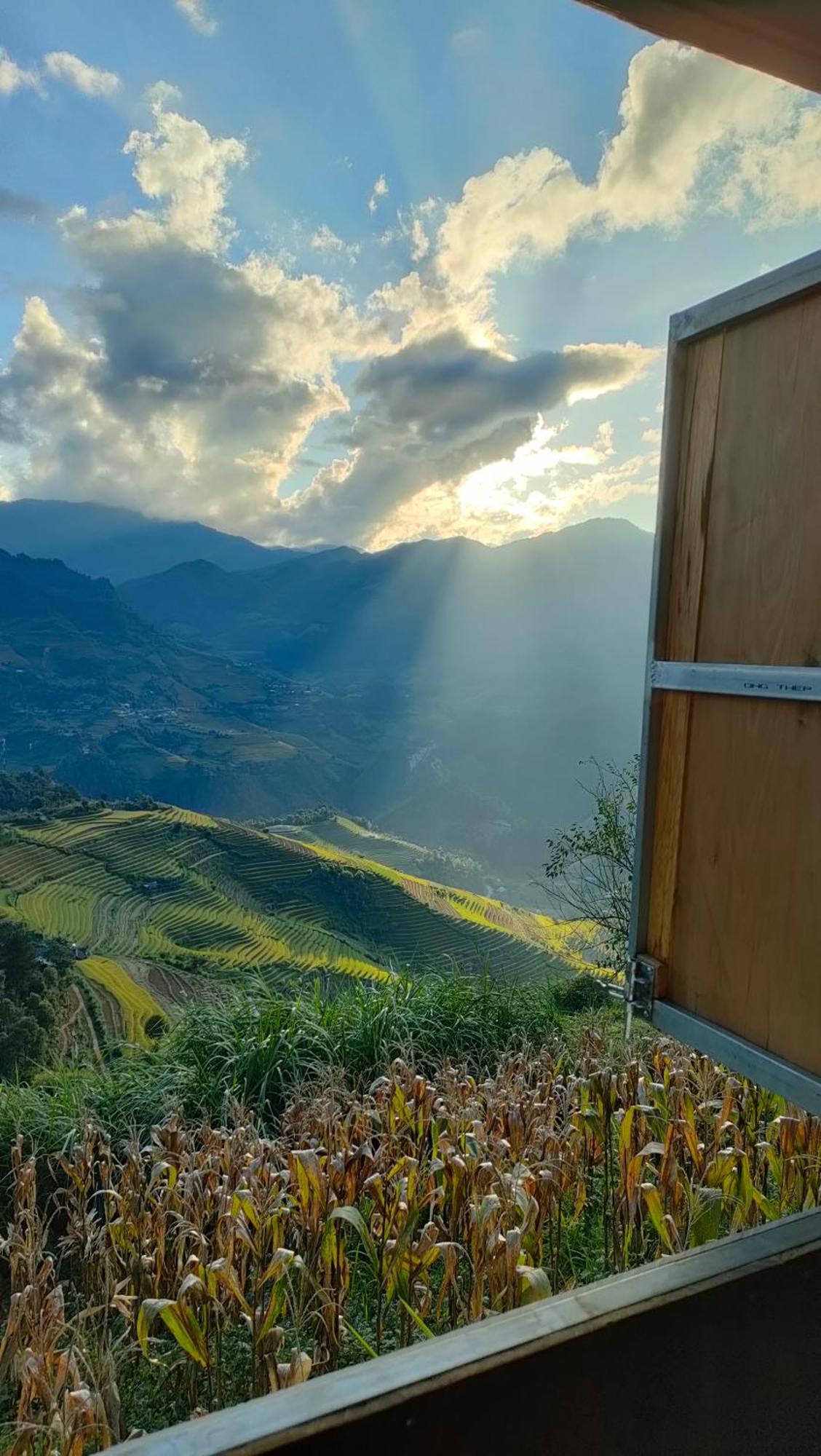 Indigenous Homestay- Trek- Food- Bus Mu Cang Chai Zewnętrze zdjęcie