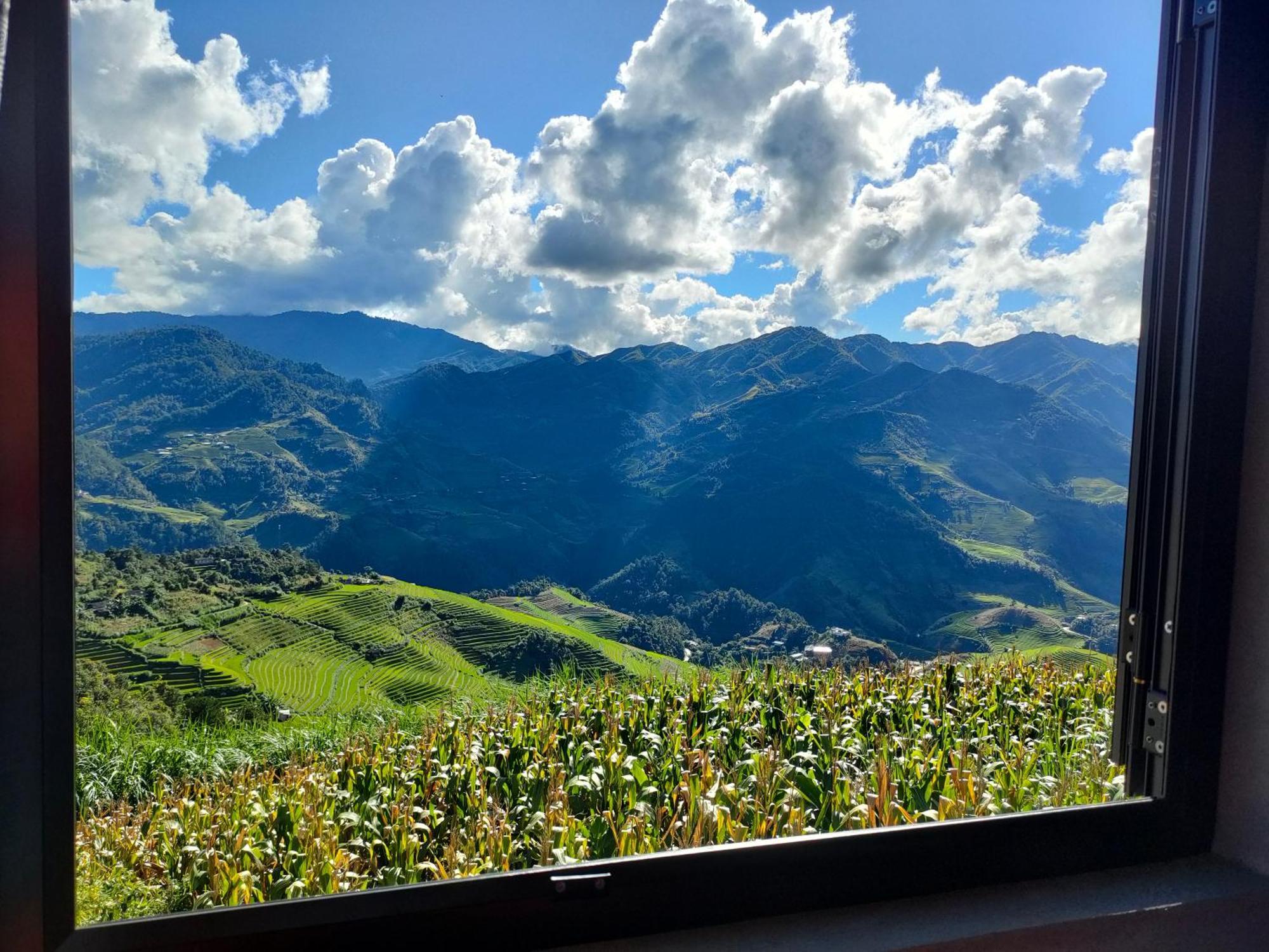 Indigenous Homestay- Trek- Food- Bus Mu Cang Chai Pokój zdjęcie