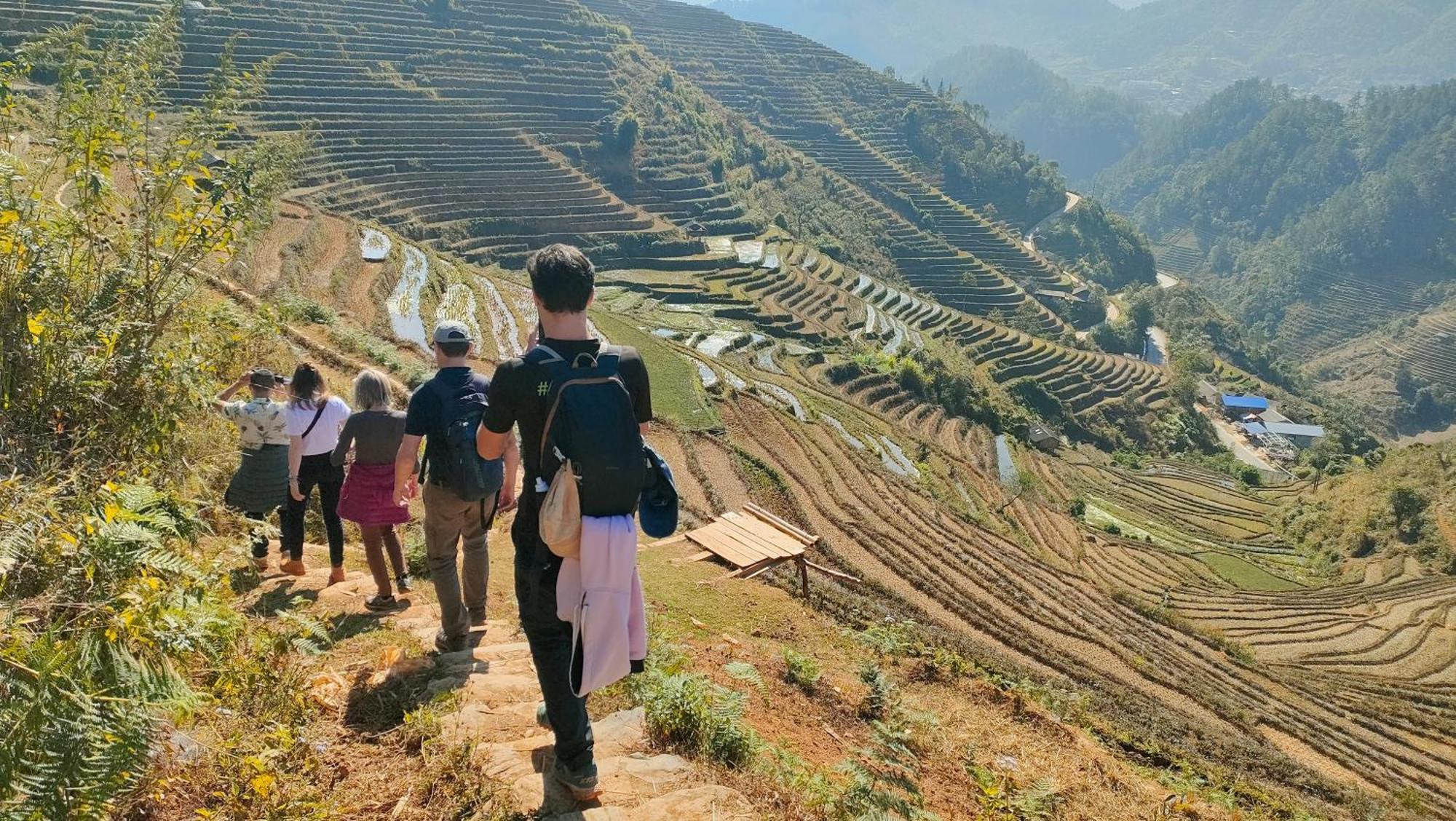 Indigenous Homestay- Trek- Food- Bus Mu Cang Chai Zewnętrze zdjęcie